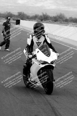 media/Mar-20-2023-Moto Forza (Mon) [[d0bbc59e78]]/Around the Pits/